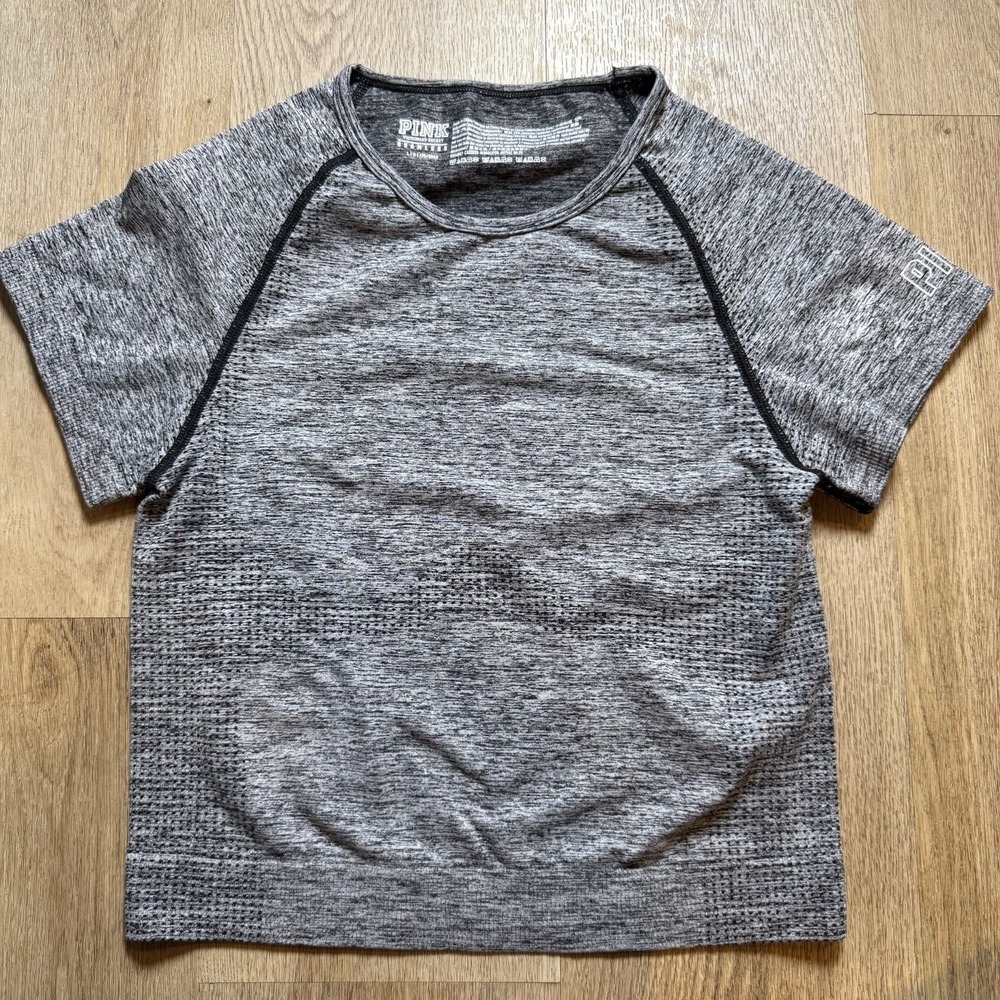 Victoria's Secret‎ Pink Women's L Grey Seamless Athletic Cropped Top